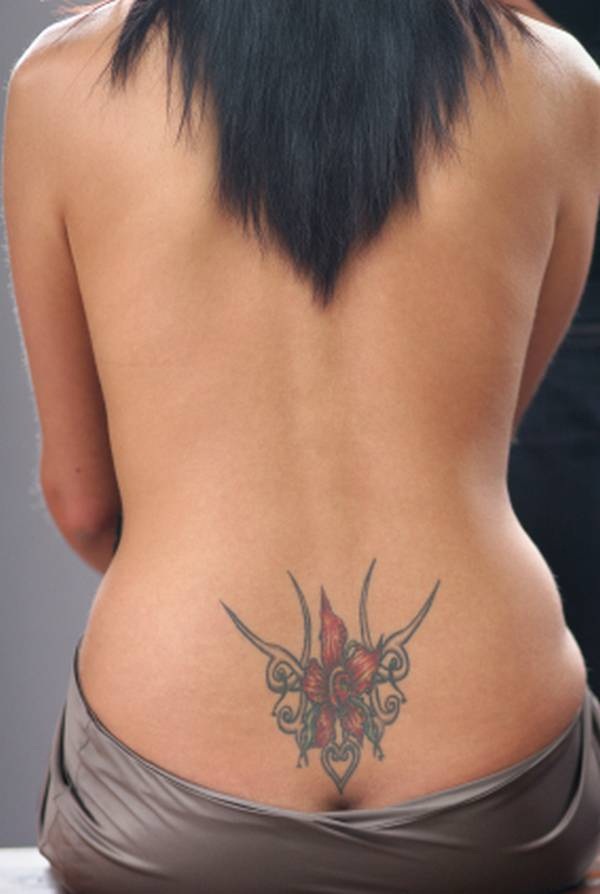 Sexy Lower Back Tattoo Designs For Girls (71) .