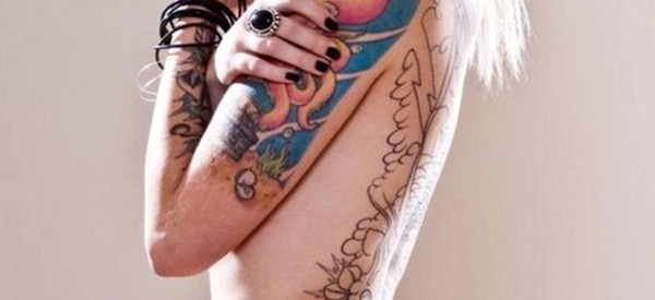 Sexy Lower Back Tattoo Designs For Girls (88)