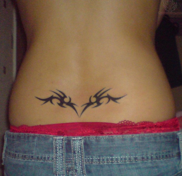 Sexy Lower Back Tattoo Designs For Girls (89)