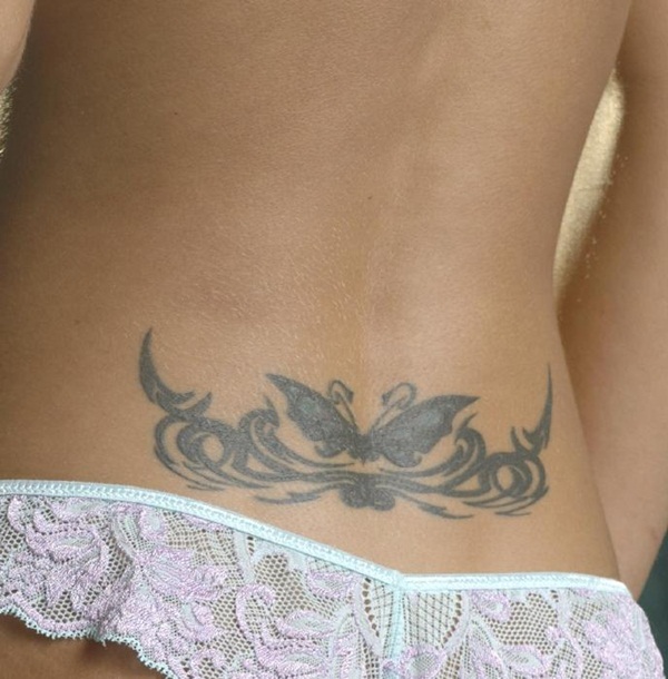 Sexy Lower Back Tattoo Designs For Girls (9)