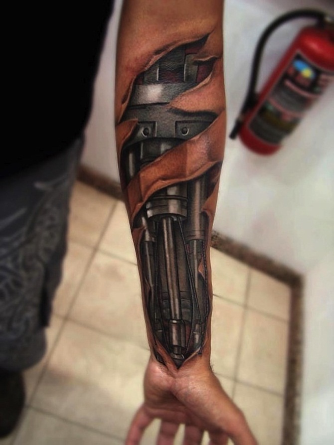 Bio mechanical Tattoo (2)