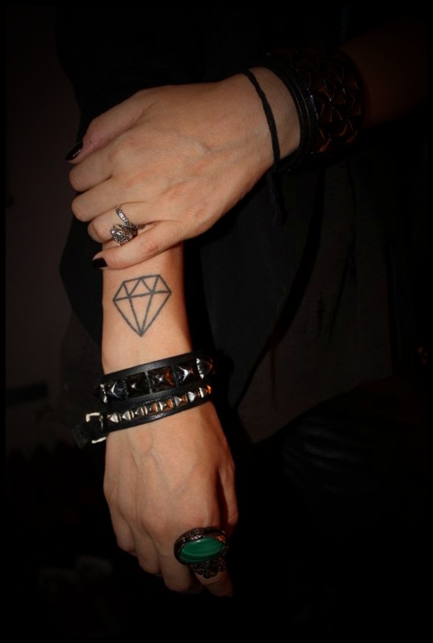 Diamond Tattoo Designs (22)