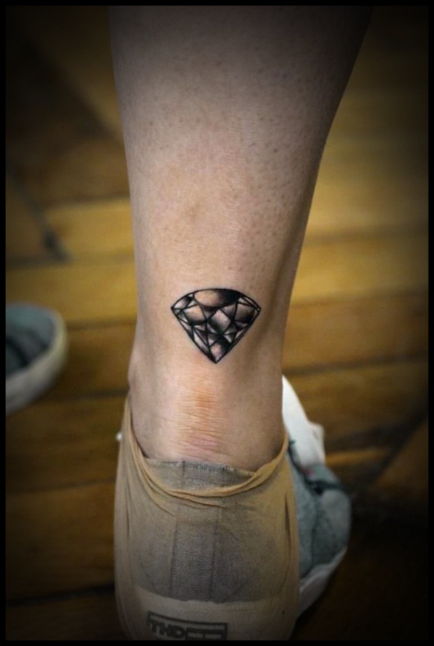 Diamond Tattoo Designs (24)