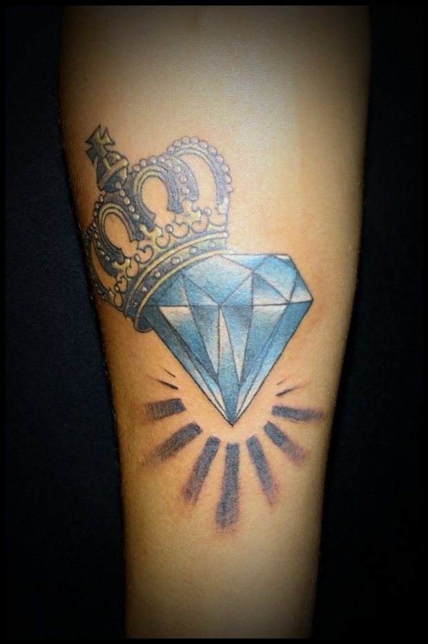 Diamond Tattoo Designs (33)
