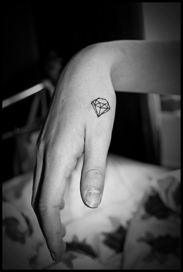 Diamond Tattoo Designs (43)