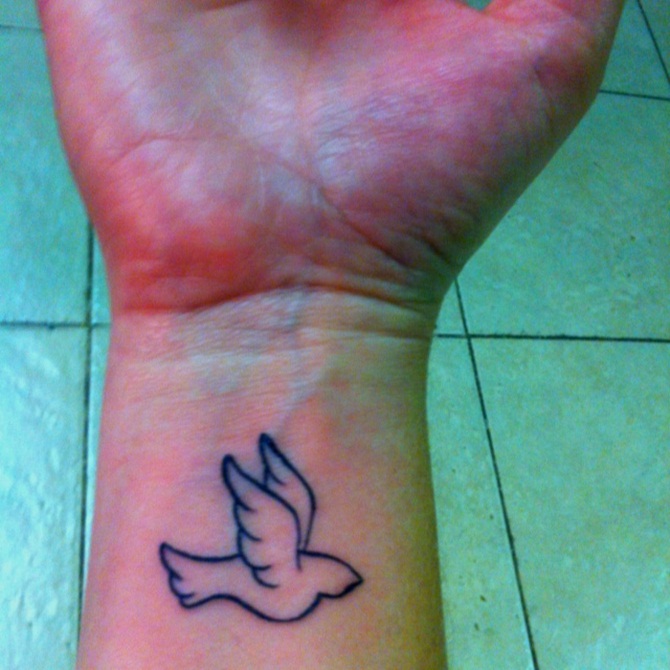 Dove Tattoo Designs For Girls (5)